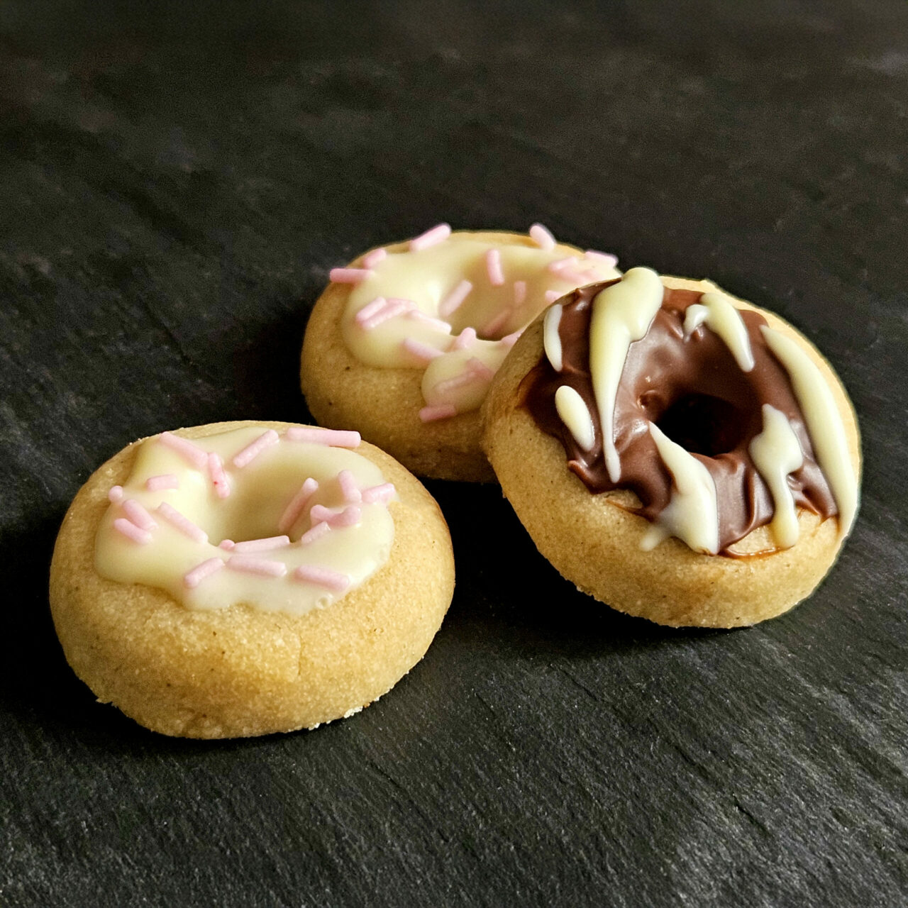 Biscuits donuts